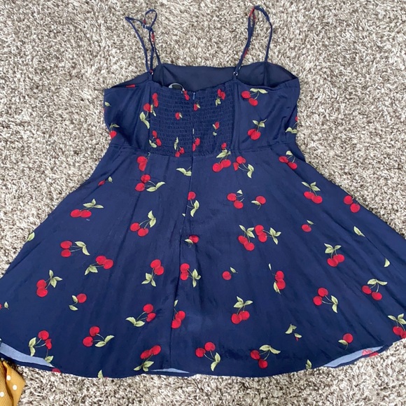 Dark blue cherry dress - Picture 2 of 3